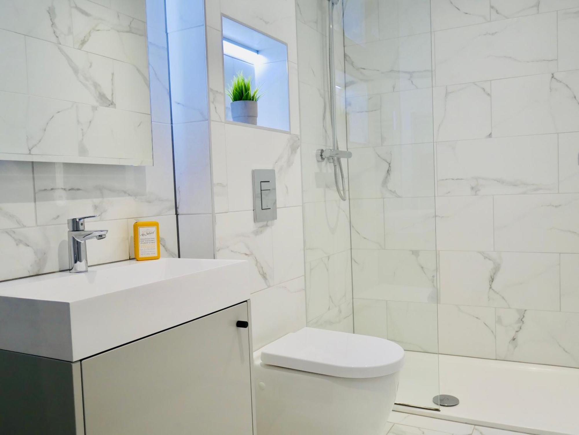 Beautiful Alumpointe Apartment - 400M To The Beach 伯恩茅斯 外观 照片